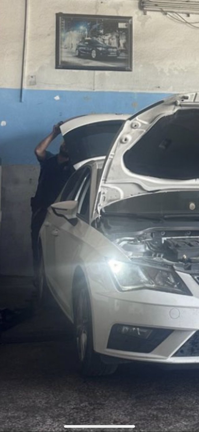 Arabanın markası anlaşılıyor mu sizce fiyatı kaçtır?