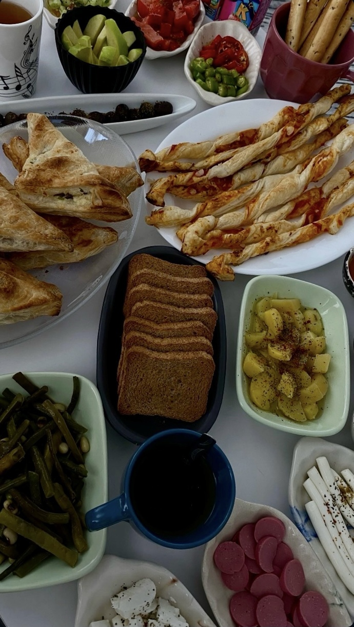 Kahvaltı sever misiniz?