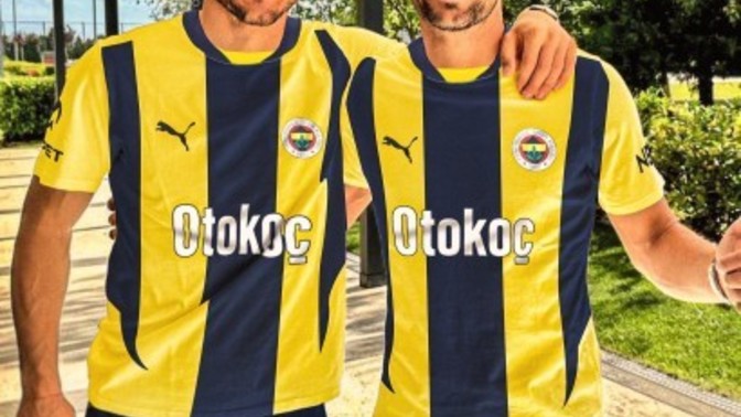 Fenerbahçe ve Juventus, Filip Kostić'in transferi için anlaşmaya vardı. Sizce Fenerbahçede hangi mevkide kullanılmalı?