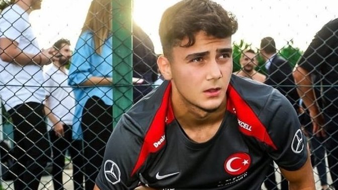 Mustafa Erhan Hekimoğlu, İzlanda maçının antrenmanına dahil edildi. Montella, forvet olarak sizce şans verecek mi?