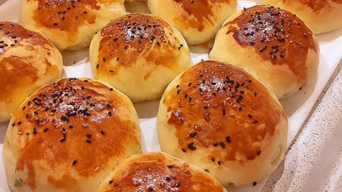 Yarın okulun ilk günü diye kardeşime poğaça yaptım. Nasıl görünüyor?