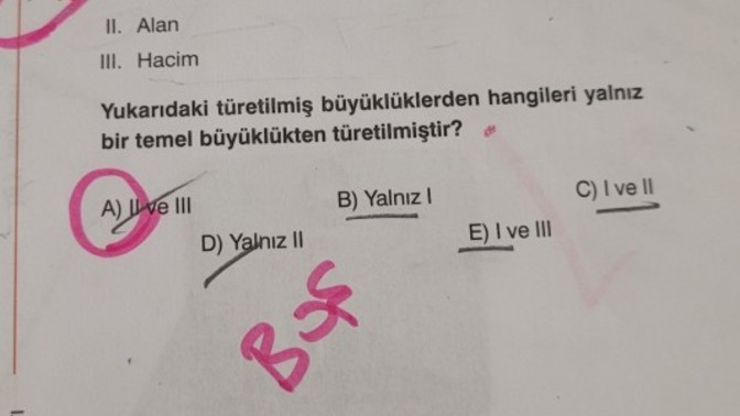 Bir fizikten anlayan Allah'in kulu bana bu soruyu mala anlatır gibi anlatabilir mi🥲🥲?