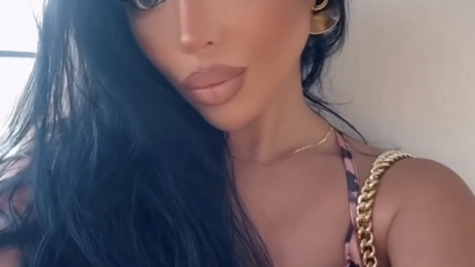 Bu kız güzel mi sizce 😬 ?