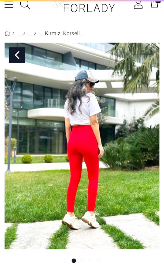 Bu İki Fitilli Tayt Modelinden Hangisini Daha Çok Beğendiniz Sizce Hangisi Bana Daha Çok Yakışır ?