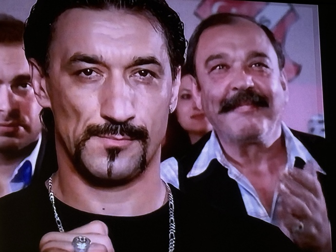 Film dizi önersenize en sevdiklerinizi?