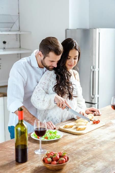 Kocamla yemek yaparken şu anı yaşamak ne zaman nasip olur?