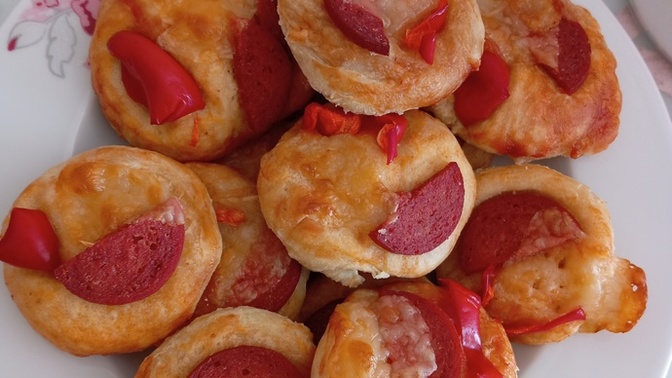 Ev hamurundan pizzam nasıl?