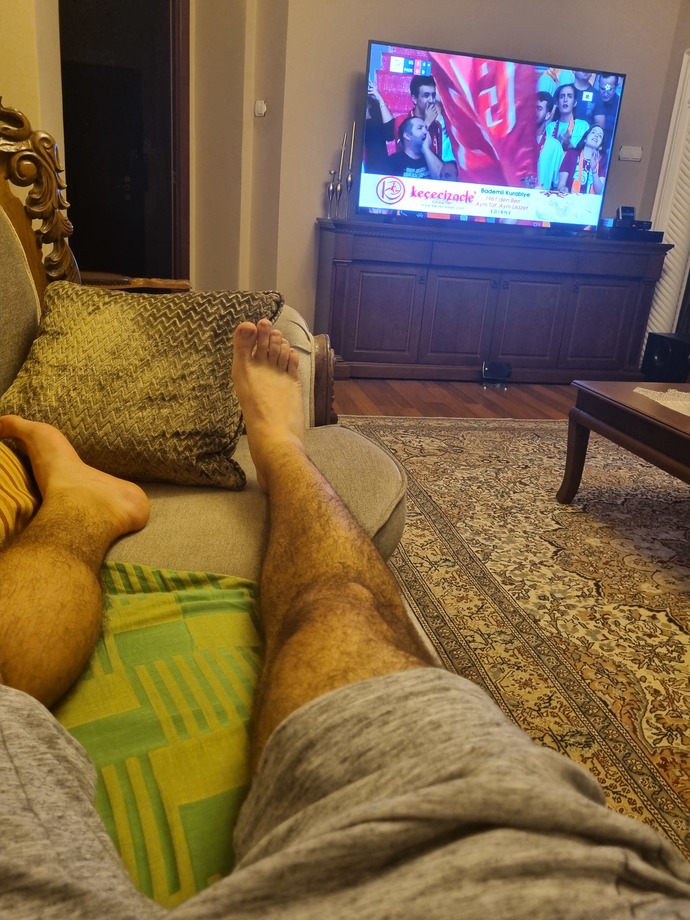 Erkekler bacak kıllarını almalı mı?