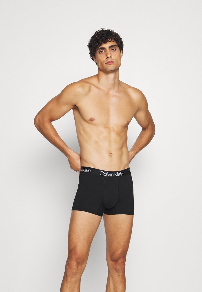 seher yıldızı mı yoksa calvin klein mı ?