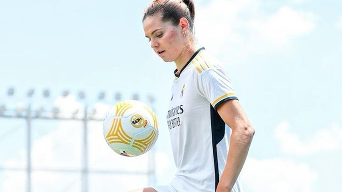 Futbolcu olmak isteyen bir kızınız olsa ona futbola dair ne tavsiye verirdiniz?