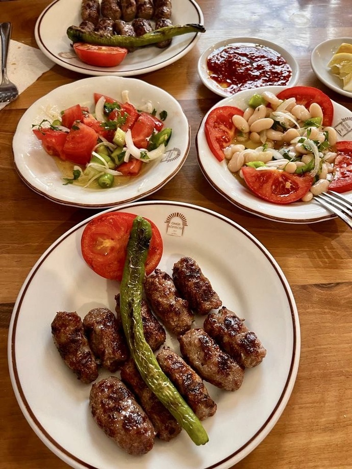Köfteden “first date” yemeği olur mu?