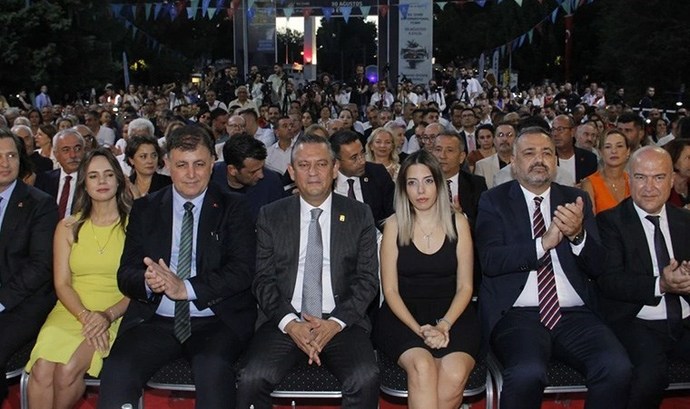 Cumhurbaşkanı Erdoğandan CHPye Dilruba Kayserilioğlu Tepkisi ! tepki hakkında düşünceniz nedir?
