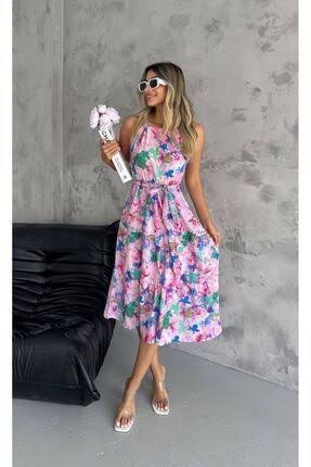 Kadınlara en çok etek mi, pantolon mu yakışıyor?