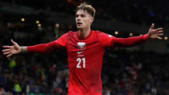 Galatasaray Zalewski ile anlaşmasının hemen ardından Zalewski Roma'da kalma kararı aldı. Bu durumu nasıl değerlendiriyorsunuz?
