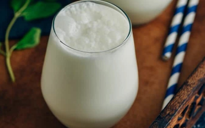 Ayranı daha lezzetli hale getirmek için içine hangi malzemeleri eklemeyi seviyorsunuz?