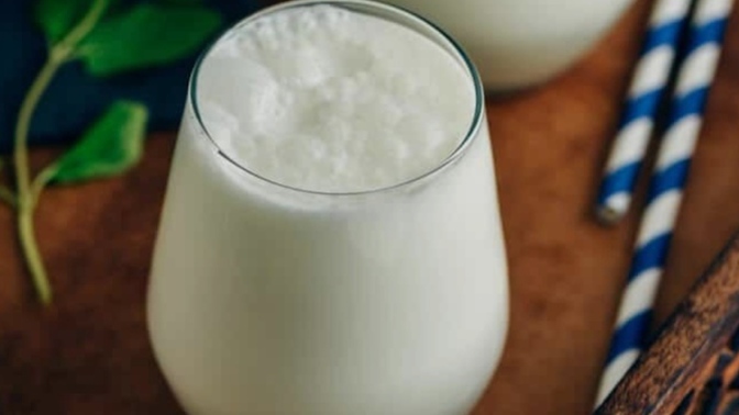 Ayranı daha lezzetli hale getirmek için içine hangi malzemeleri eklemeyi seviyorsunuz?