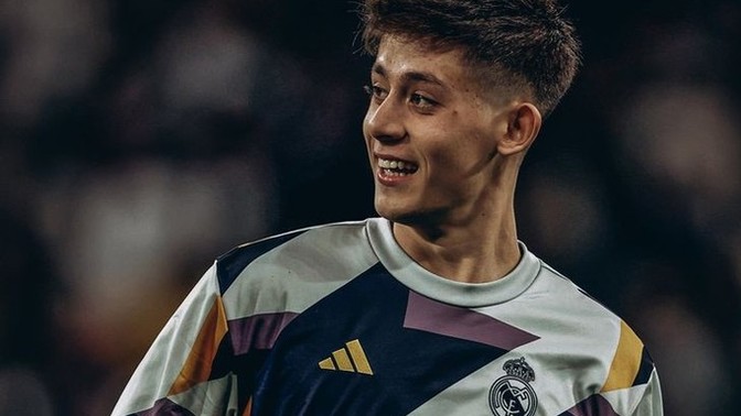Dünyanın en büyük futbol takımı sizce hangisi?