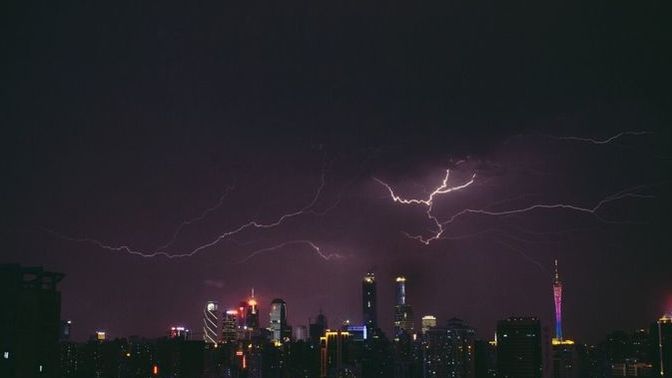 Fırtınalı gece sizi korkutur mu?