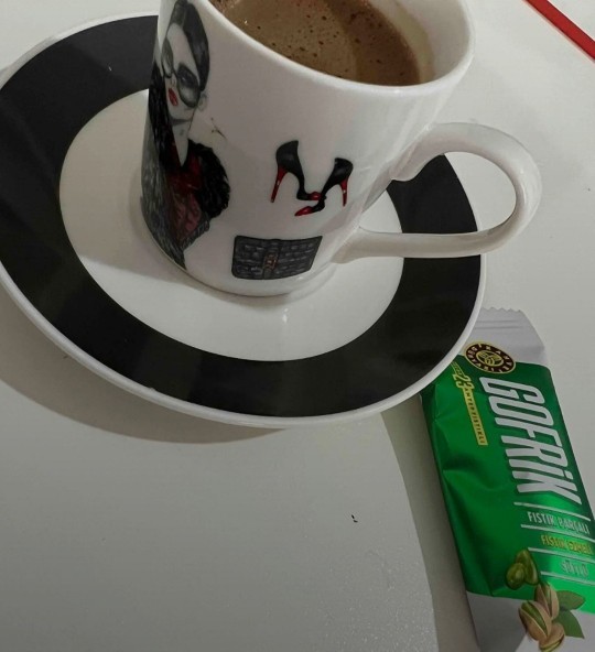 Size soru sorayım mııı 😌🐛?