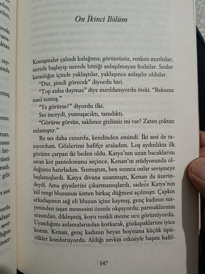Güne okuduğunuz kitaptan minik alıntılar bırakır mısınız?