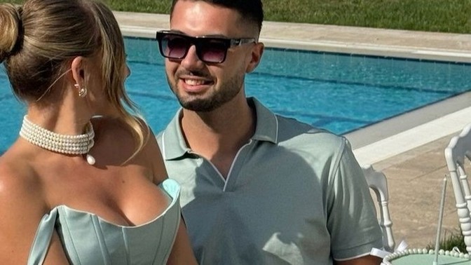 Karşı cinsin en çok bakışları mı yoksa ses tonumu seni etkiler?