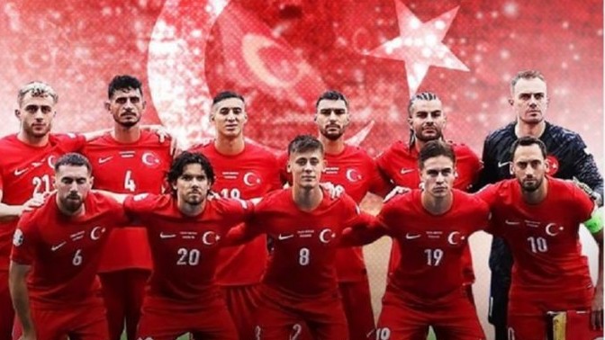 Futbol takımlarında sizce sınırsız yabancı mı olmalı yoksa Türk oyuncu havuzu geliştirilmeli mi?