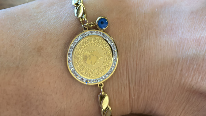 Bir çelik bilekliğe ne kadar verirsiniz?