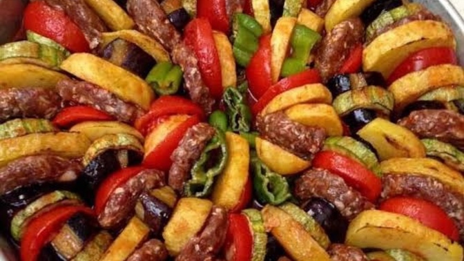 Akşam hangi yemekleri yiyeceksiniz?