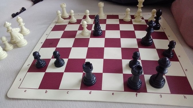 Kim kiminle nerede ne yapıyor?