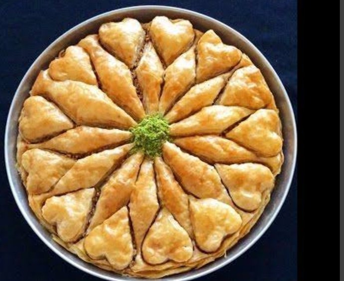 Hiç aşkımdan geberiyorum baklavası yediniz mi?