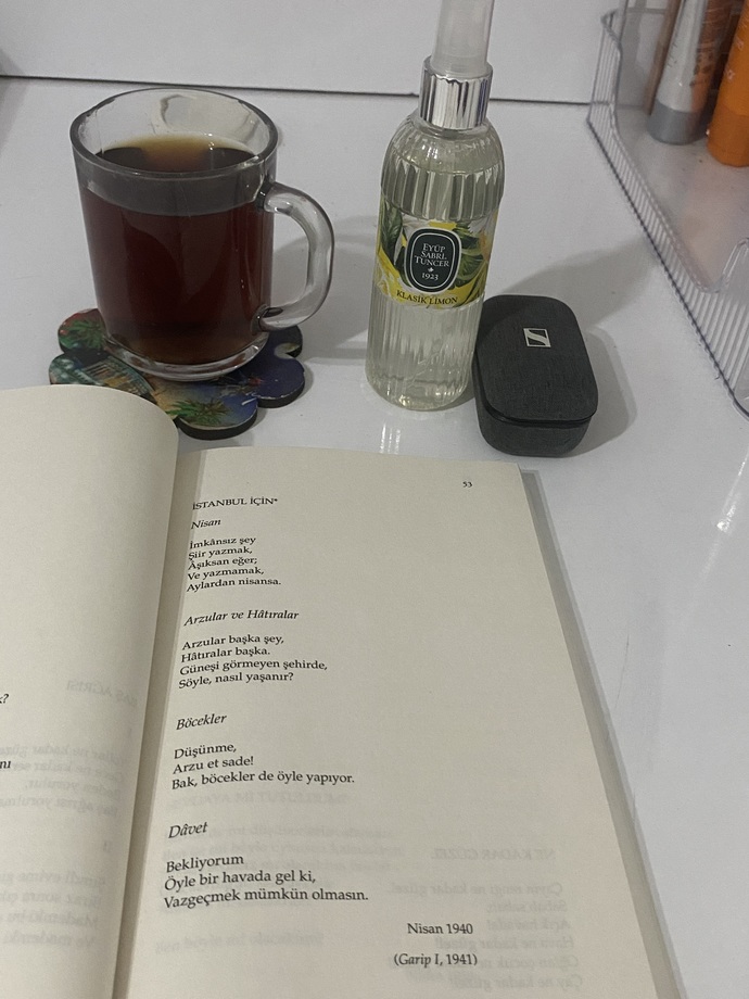 En sevdiğin şair kimdir?