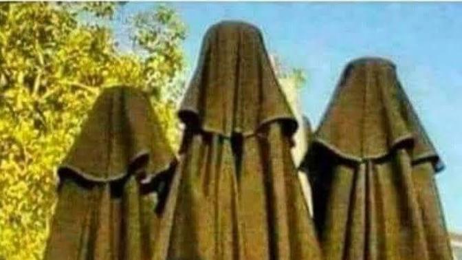 Fotoğraftaki kişilerin giyim tarzı sizce nasıl?