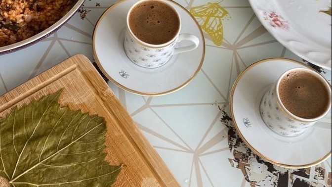 Yaprak sarması etli mi olur yoksa pirinçli mi?
