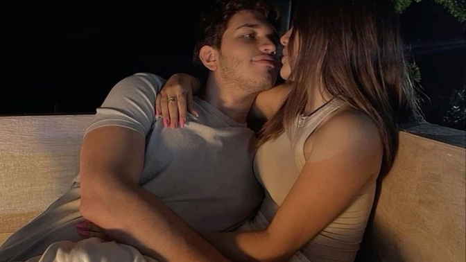Yanında rahat olamadığınız biriyle sevgili olur musunuz?
