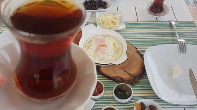 Çaysız kahvaltı olur mu?