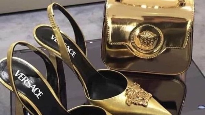 Gold rengi çanta ve ayakkabı kullanmak rüküşlük müdür?
