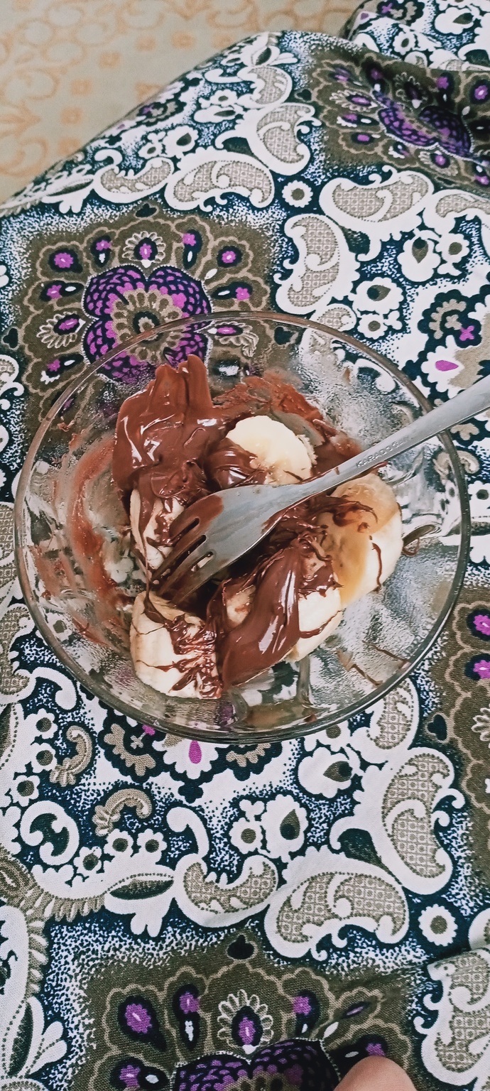 Yediğiniz tatlılara masum hava katmaya çalışır mısınız?