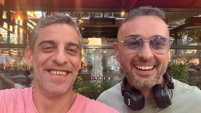 Kavak Yelleri dizisinin Deniz ve Efe'si yıllar sonra buluştular. Diziyi kimler izlemişti?