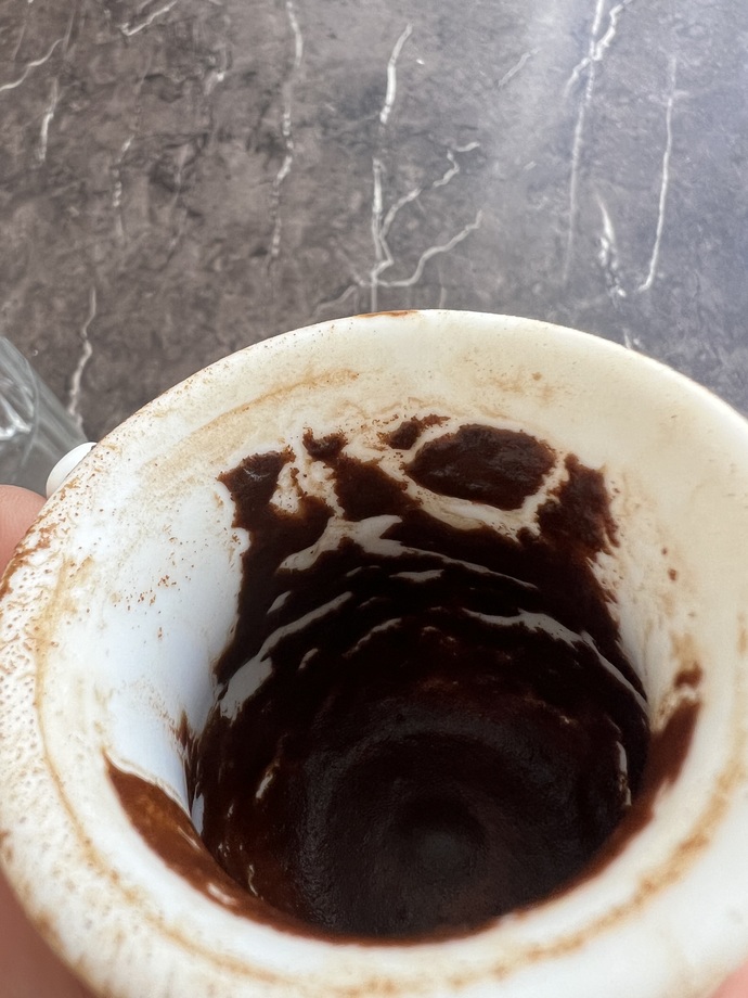 Falıma bakabilecek biri var MIDI e?