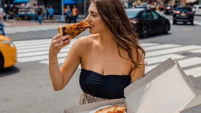 Pizza hamuru ince mi yoksa kalın mı olmalı?