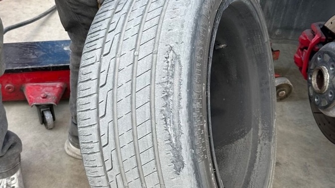 Hiç arabanızın lastiğini patlattınız mı?