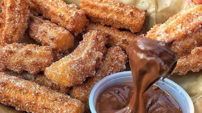 Birlikte churros yiyeceğiniz kişi ile sizi eşleyeyim mi?