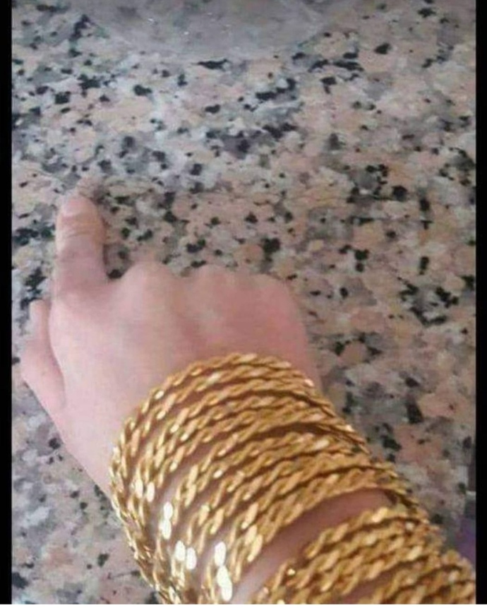 Parmağımla gösterdiğim yerde mutfak taşı çatlamış ne yapmam gerek?🤭🤭🤭?