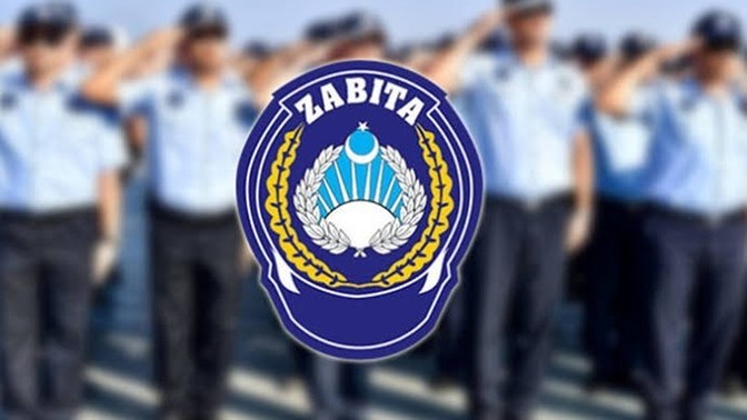 Zabıtalar bi bakabilir mi?