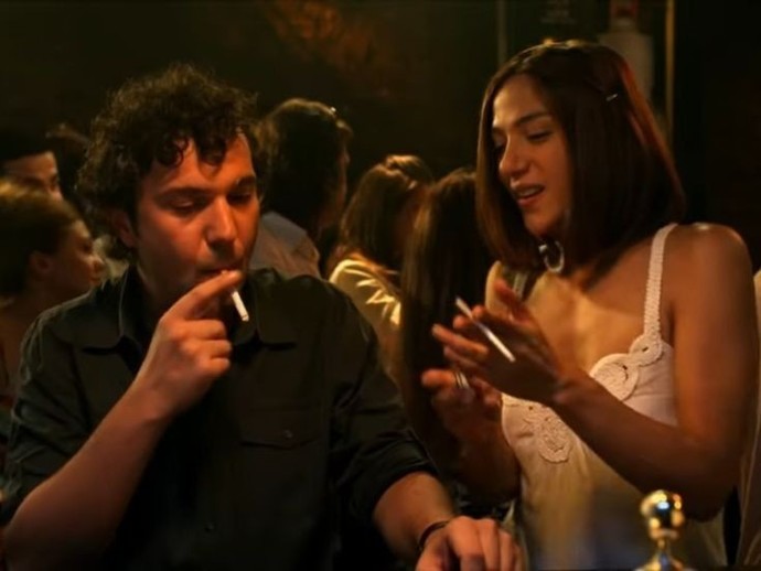 Orijinal dil de Türkçe altyazılı dizi/film izlemek dil öğrenmeyi iyi düzey de sağlar mı?