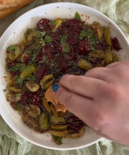 Benimle zeytin ekmek yiyecek sevgiliyi nerede bulabilirim?