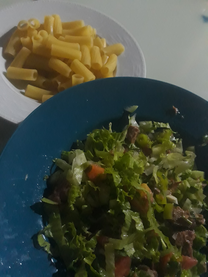 Spora gidip gelenler bugün menünüzde ne var?