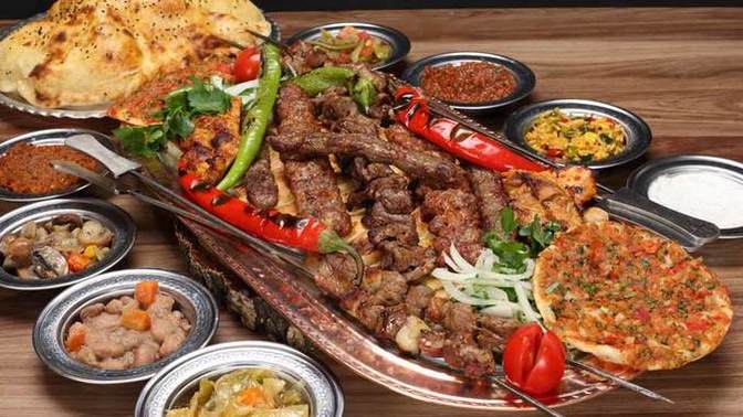 Fast Food mu seviyorsunuz yoksa yerel yemekler mi?