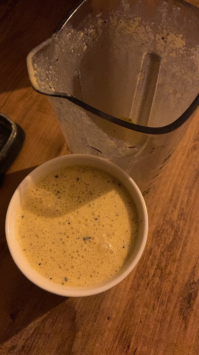 Gecenin bu saatinde yaptığım ve şu an içmekte olduğum bu karışıma 10 üzerinden kaç verirsiniz 🤔?
