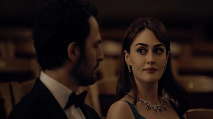 Aşkın varlığına inanmayan bir yürek nasıl herkesten daha fazla yanabilir?